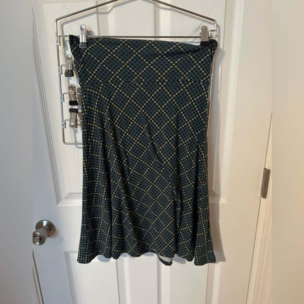 LuLaRoe Knee Length Skirt - Small